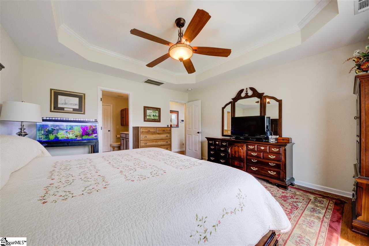 Sold 515 Riverdale Road Simpsonville Sc 29680 4 Beds 2 Full Baths 1 Half Bath 234000 Sold Listing