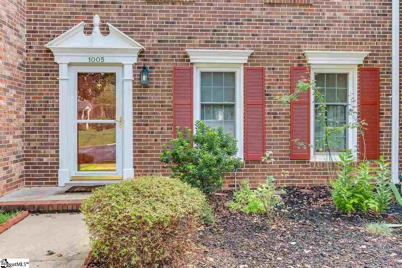 Sold 1005 Wenwood Circle Greenville Sc 29607 3 Beds 2 Full Baths 1 Half Bath 141000 Sold Listing