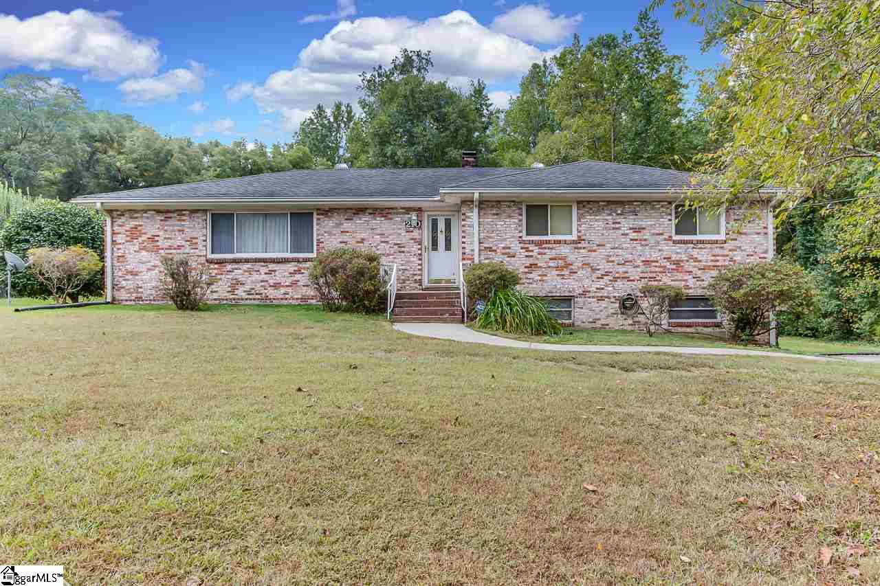 210 Hawthorne Drive Simpsonville Sc 29680 Sold Listing Berkshire Hathaway Homeservices C Dan Joyner Realtors