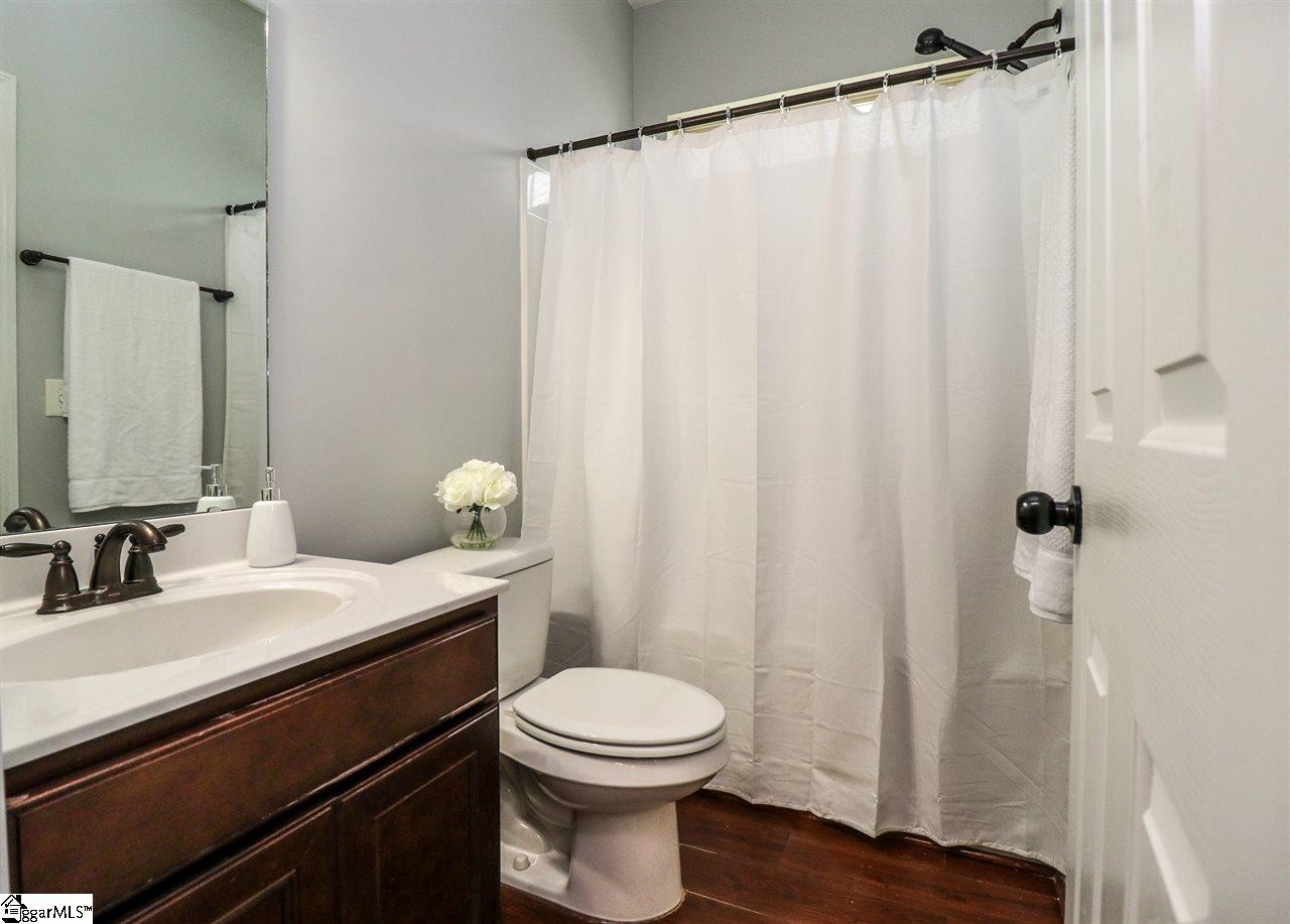 4 Belfast Court Greer Sc 29650 Berkshire Hathaway Homeservices