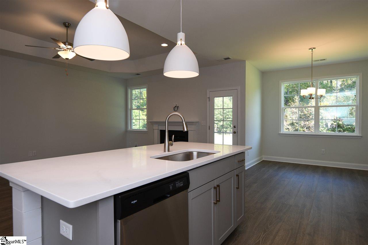 818 Orchard Valley Lane Boiling Springs Sc 29316 Berkshire