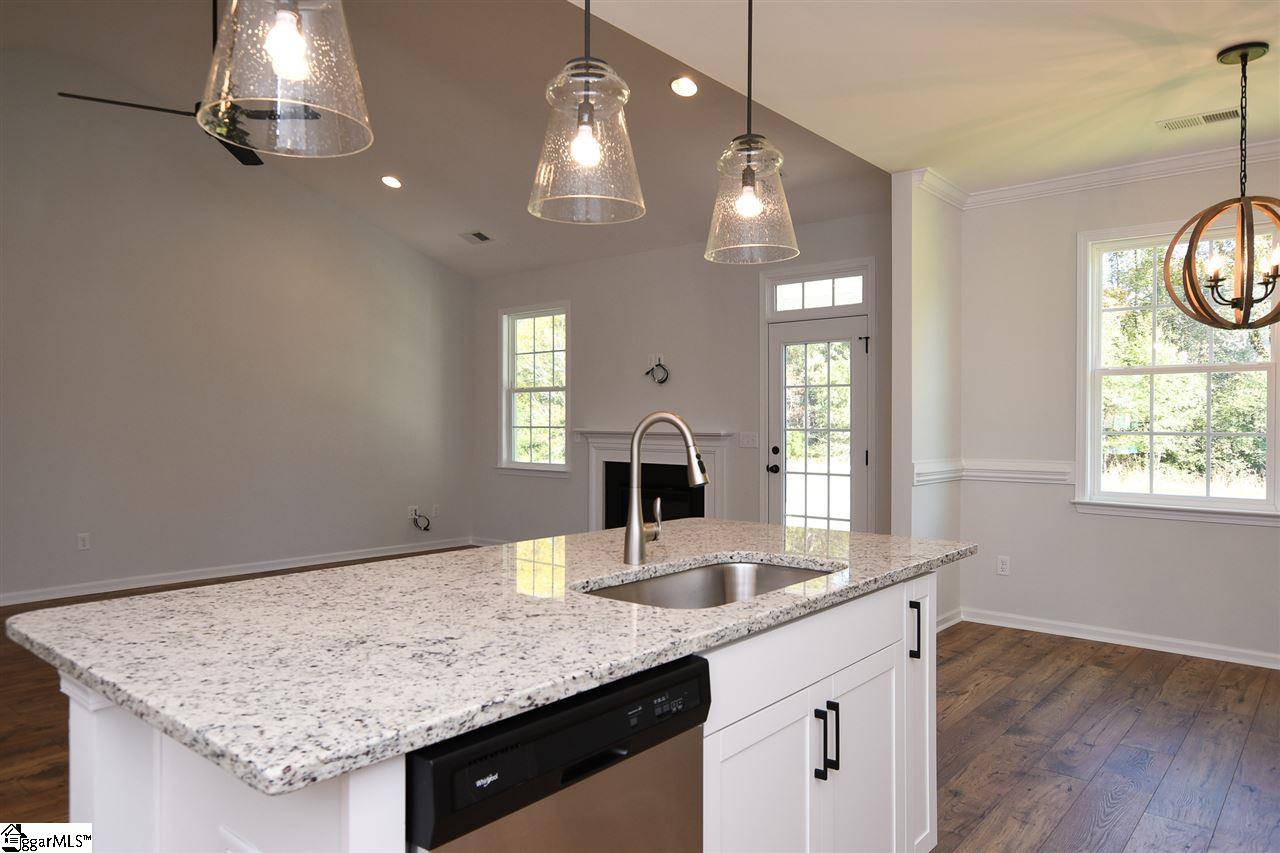 824 Orchard Valley Lane Boiling Springs Sc 29316 Berkshire