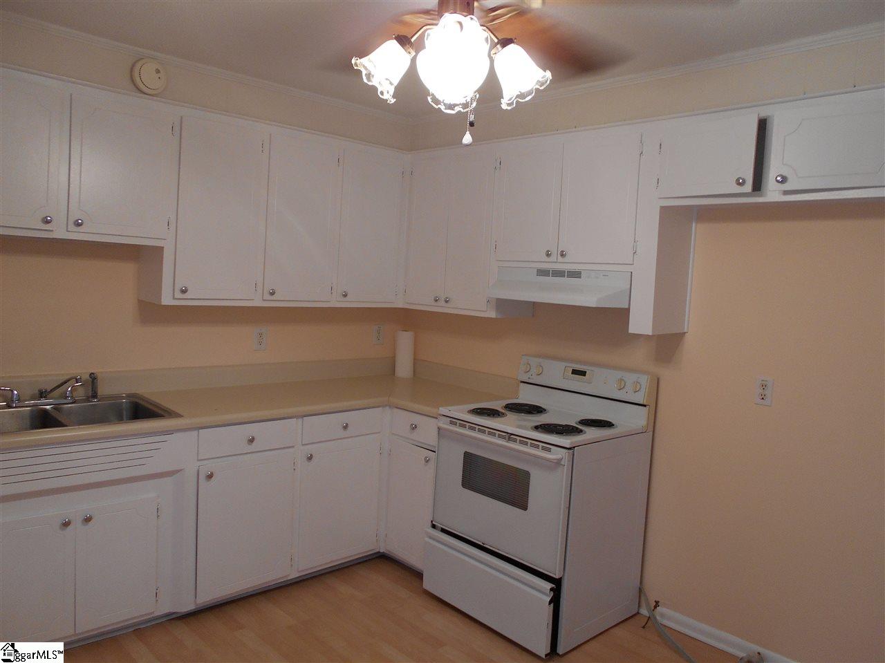 236 Wardlaw Avenue Spartanburg Sc 29302 Sold Listing