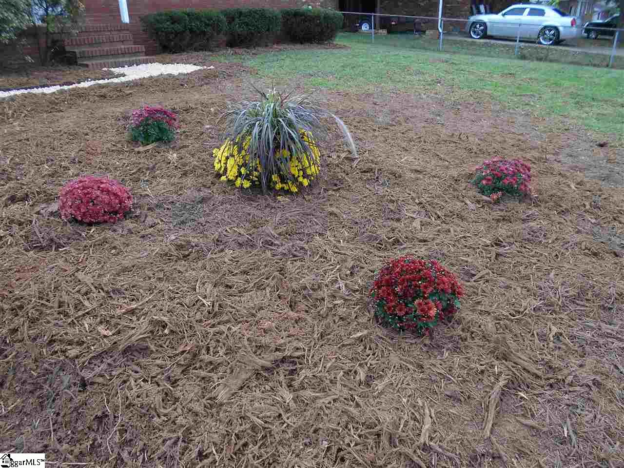 236 Wardlaw Avenue Spartanburg Sc 29302 Sold Listing