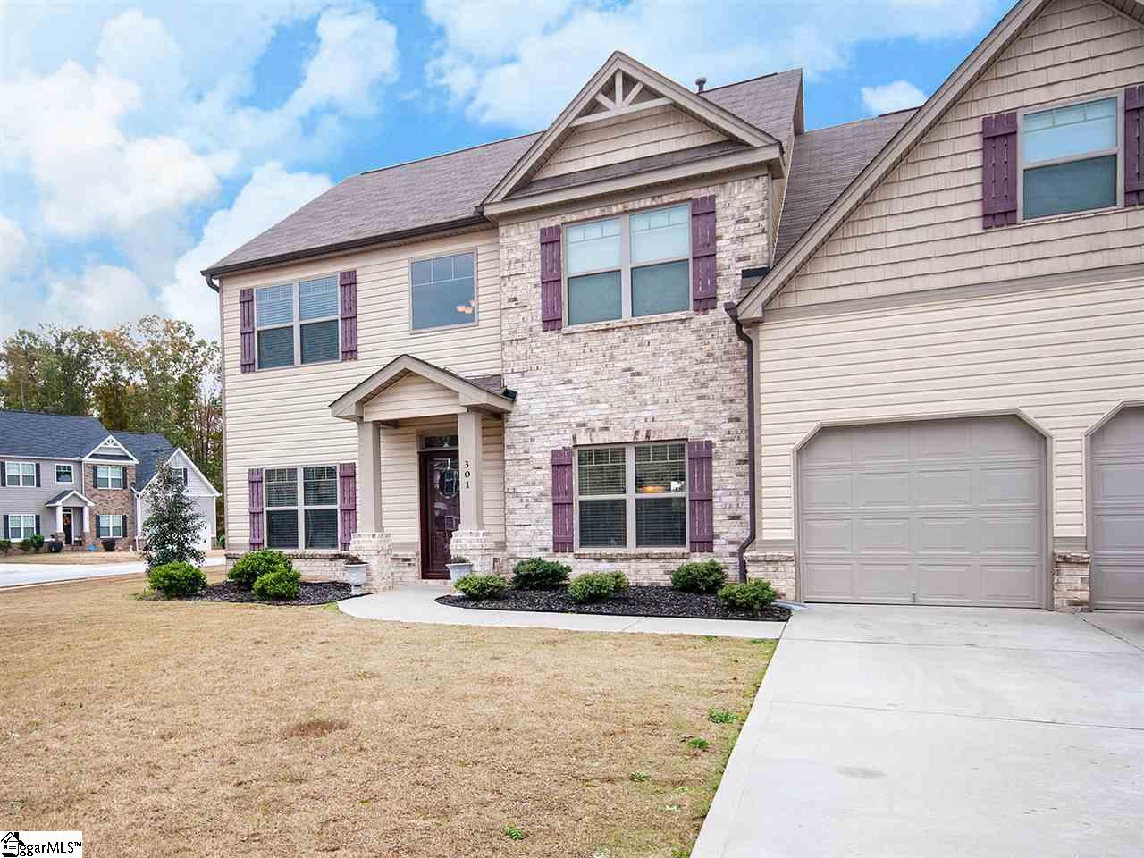 Sold 301 Bellona Lane Simpsonville Sc 29681 5 Beds 3 Full Baths 255000 Sold Listing