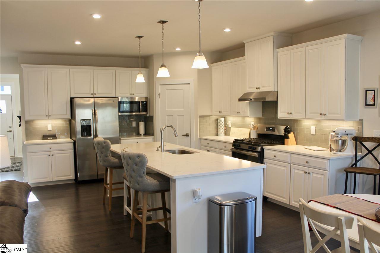 Sold 115 Bronson Ridge Anderson Sc 29621 4 Beds 2 Full Baths 1 Half Bath 289900 Sold Listing