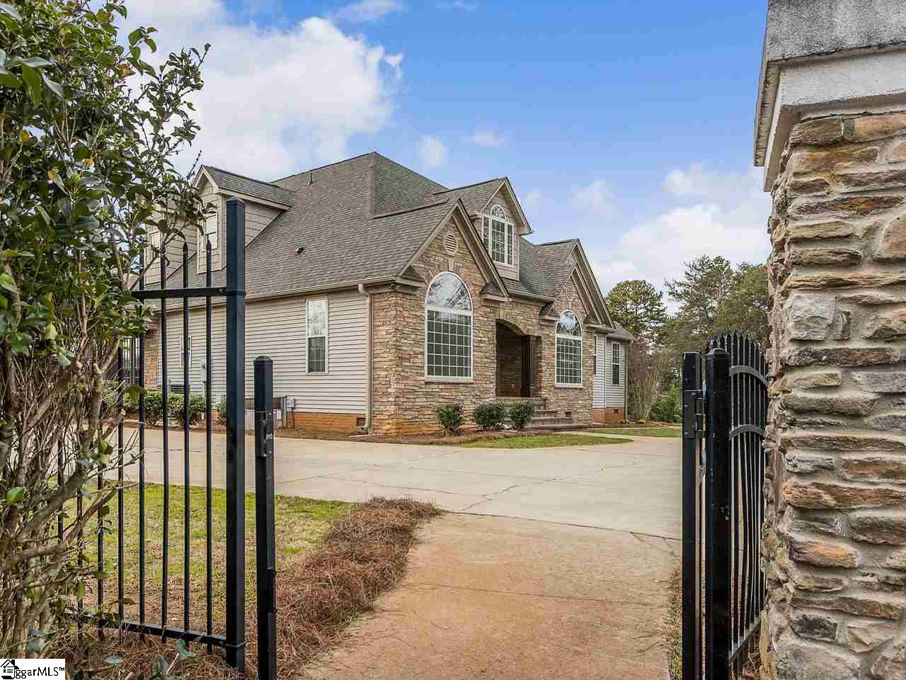 For Sale 100 Deborah Lane Greenville Sc 29611 6 Beds 4 Full Baths 1 Half Bath 499990