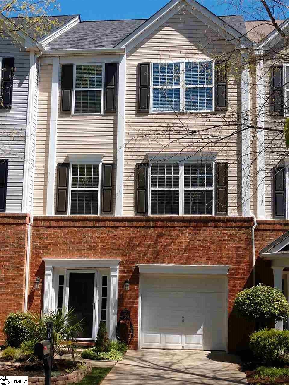 Sold 709 Calle Place Greenville Sc 29607 3 Beds 3 Full Baths 1 Half Bath 212 500 Sold Listing