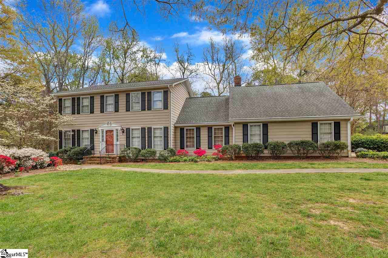 Sold 214 Holly Tree Lane Simpsonville Sc 29681 4 Beds 3 Full Baths 285000 Sold Listing
