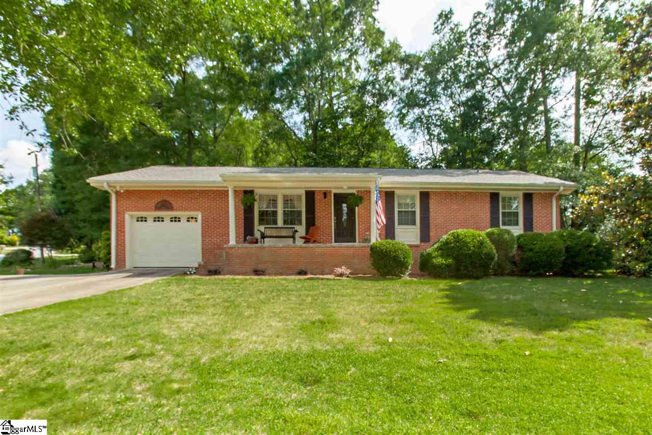 Sold 301 Palmetto Circle Greer Sc 29651 6251 3 Beds 2 Full Baths 164700 Sold Listing
