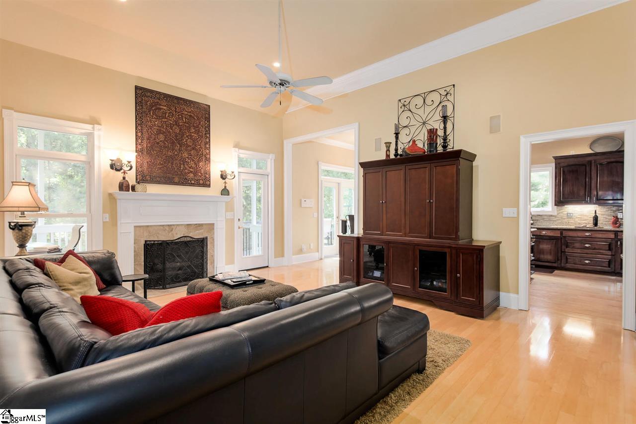 226 Goldenstar Lane Greer Sc 29651 Berkshire Hathaway Homeservices C Dan Joyner Realtors