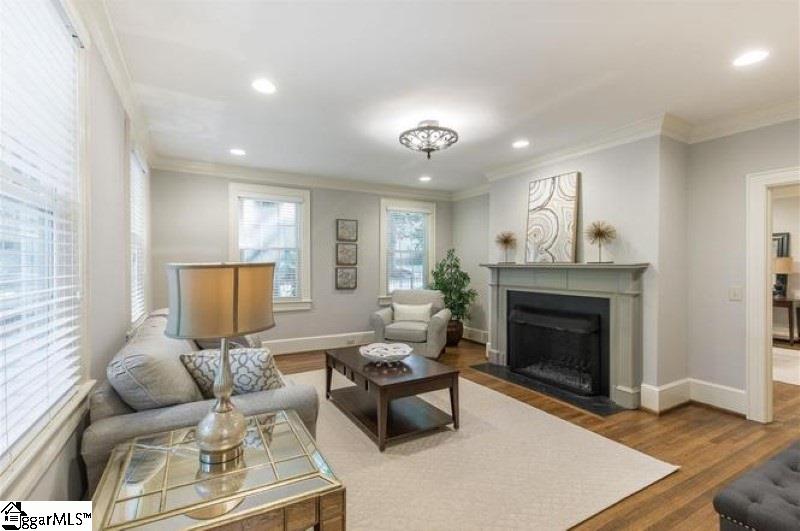 402 Brookwood Drive Greenville Sc 29605 Berkshire Hathaway Homeservices C Dan Joyner Realtors