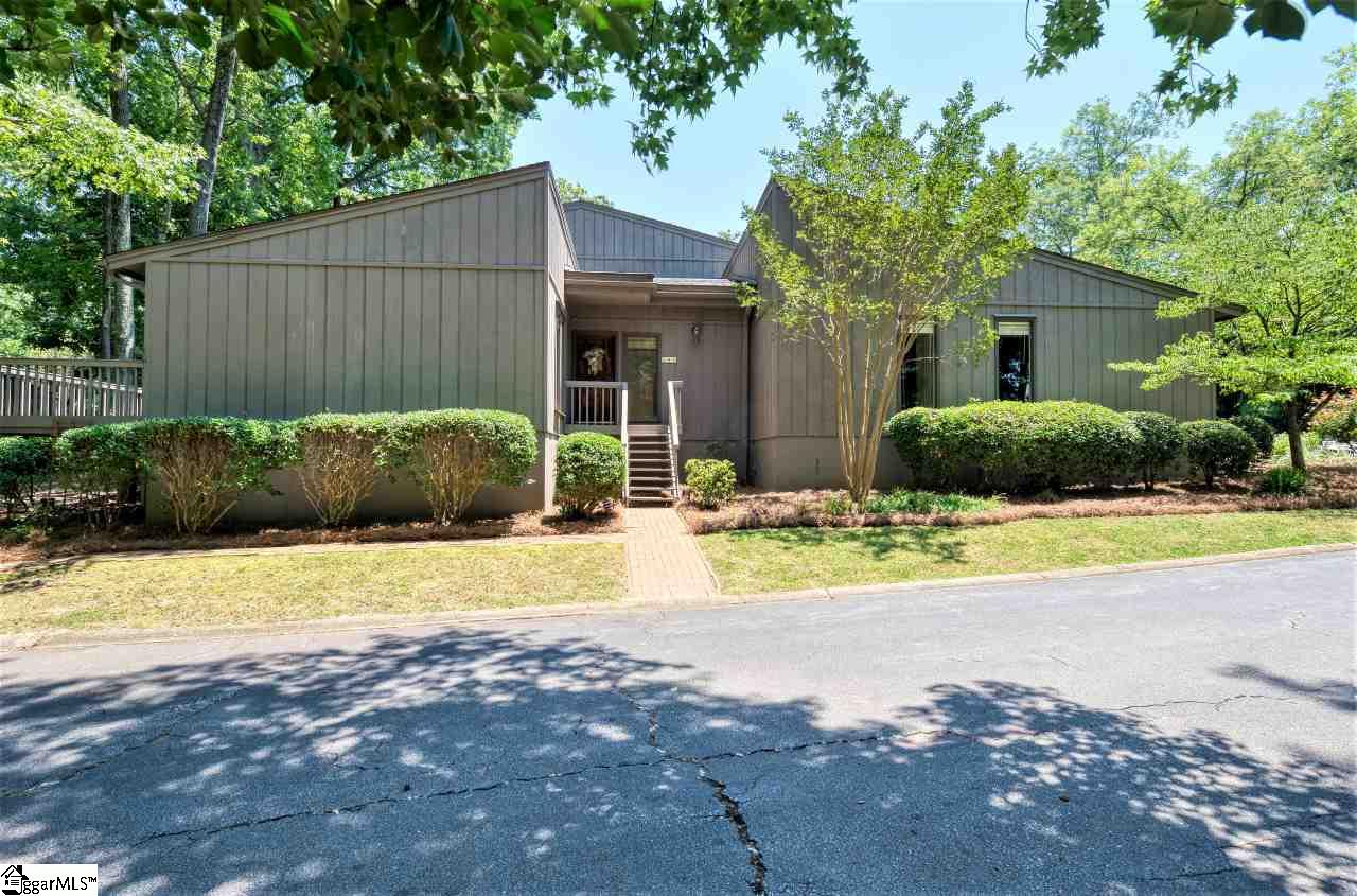 Sara Layfield Greenville Sc Bhhs C Dan Joyner Real Estate