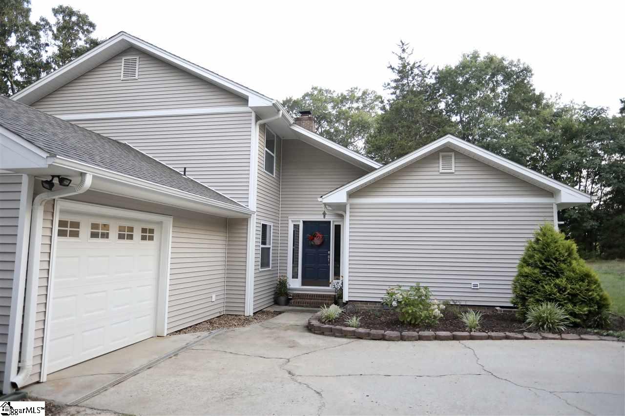 For Sale 164 Green Lake Road Greenville Sc 29607 4 Beds 3 Full Baths 329000