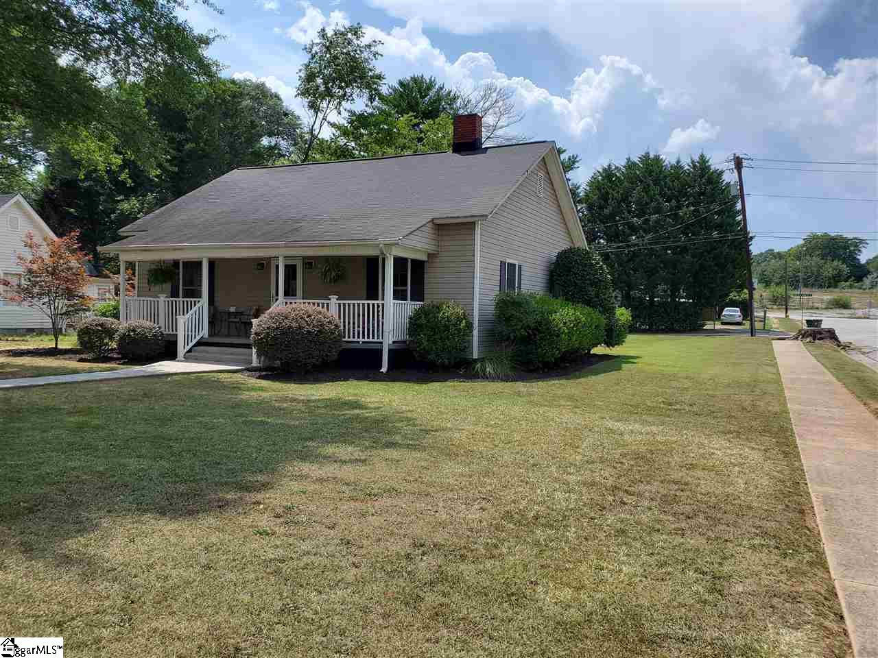 For Sale 1 Blake Street Greenville Sc 29605 2 Beds 1 Full Bath 180000