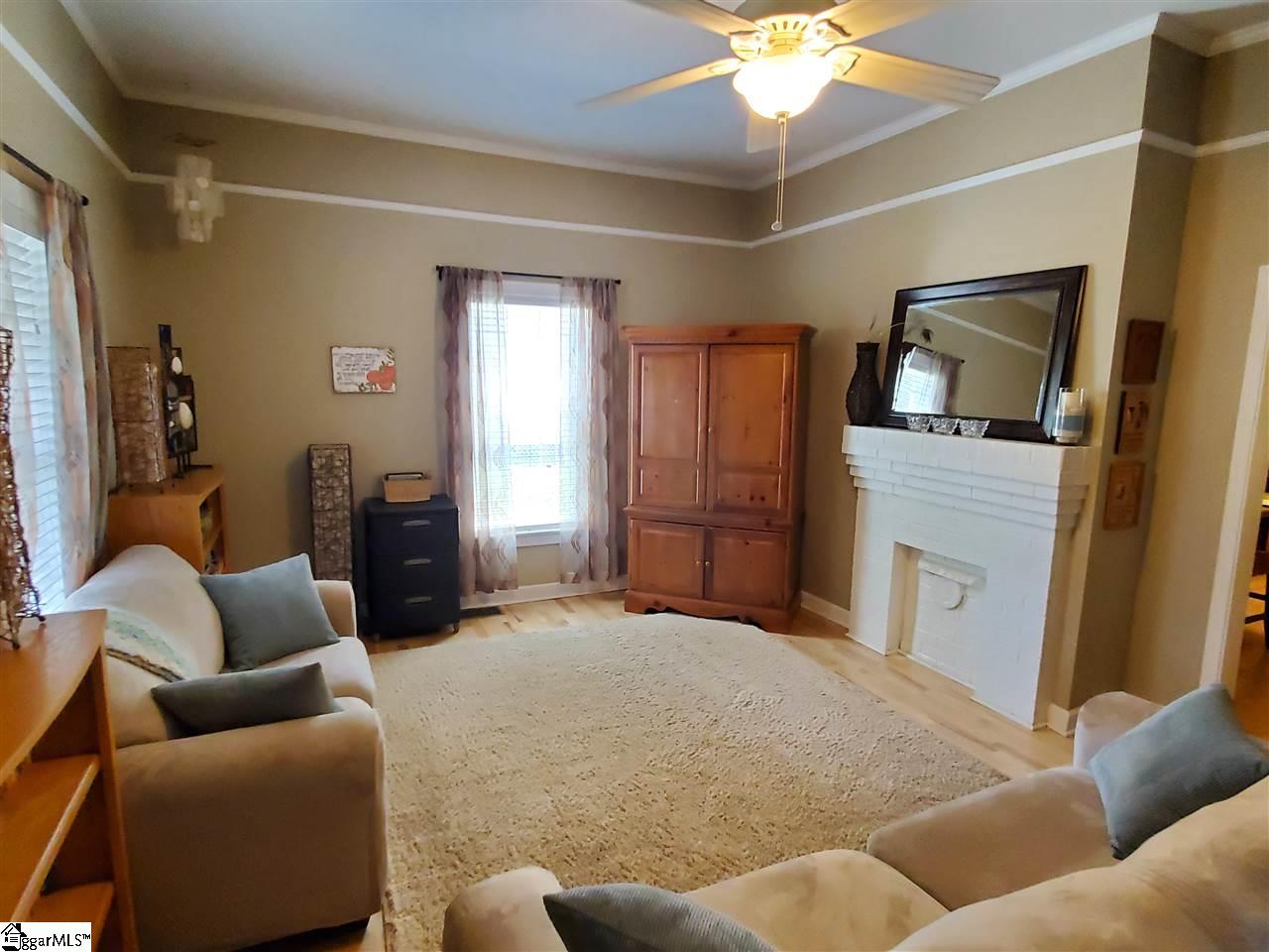 1 Blake Street Greenville Sc 29605 Berkshire Hathaway Homeservices C Dan Joyner Realtors