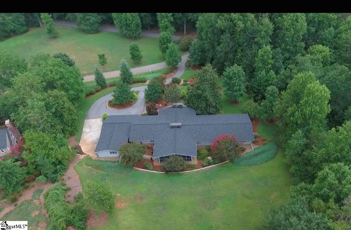 For Sale 70 Red Bud Lane Greenville Sc 29617 4 Beds 2 Full Baths 2 Half Baths 595000