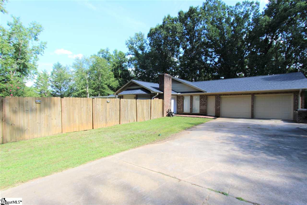 321 Providence Road Spartanburg Sc 29302 Berkshire Hathaway Homeservices C Dan Joyner Realtors