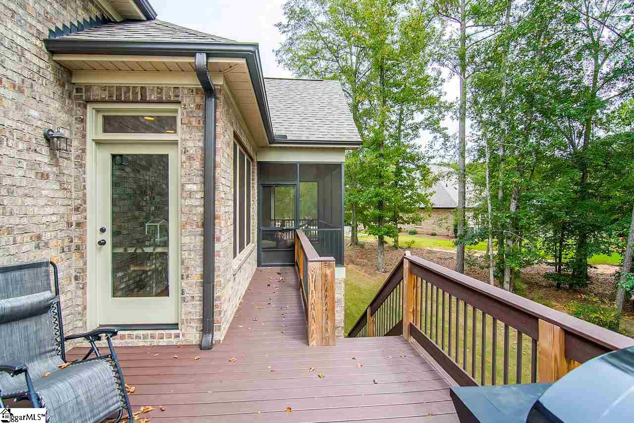 Sold: 220 N Monterey Drive, Moore, SC 29369 | 5 Beds / 4 ...