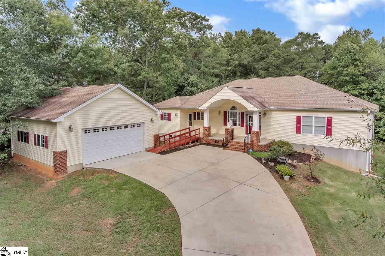 Roof Repair Diagnosing And Repair Leaking Roof Roof Replacement