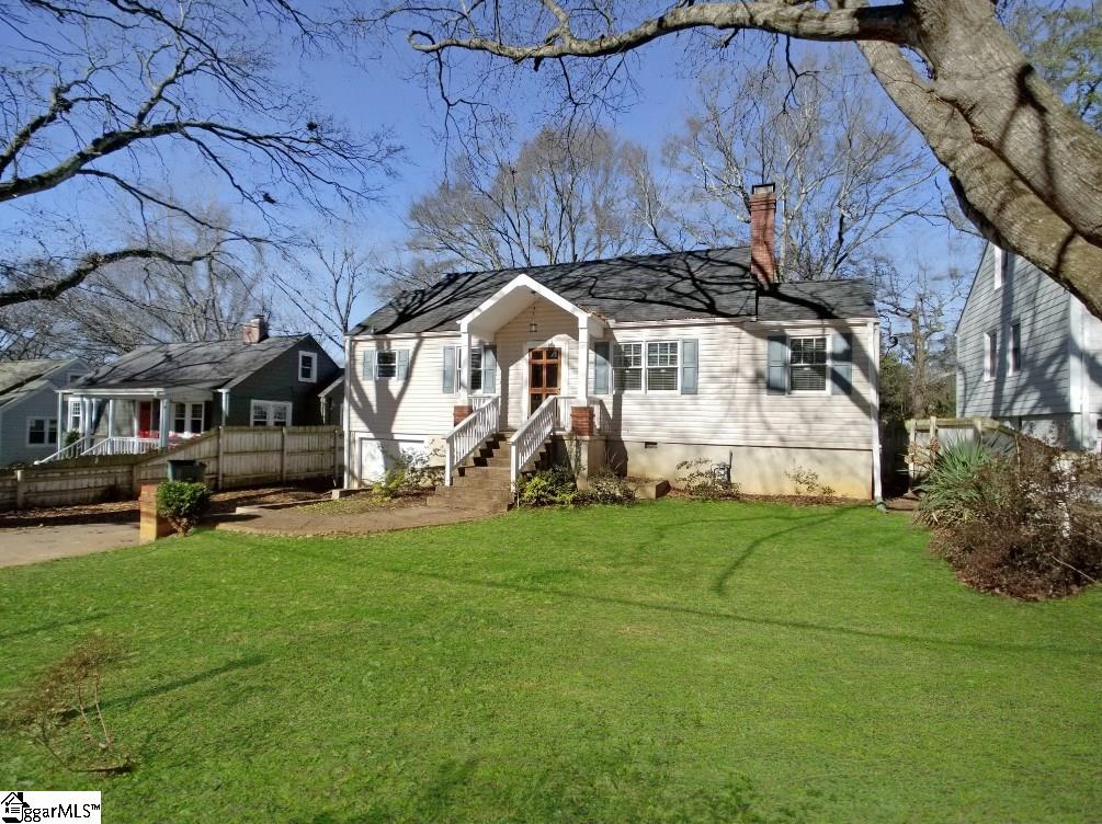 8 Waverly Court, Greenville SC 29605