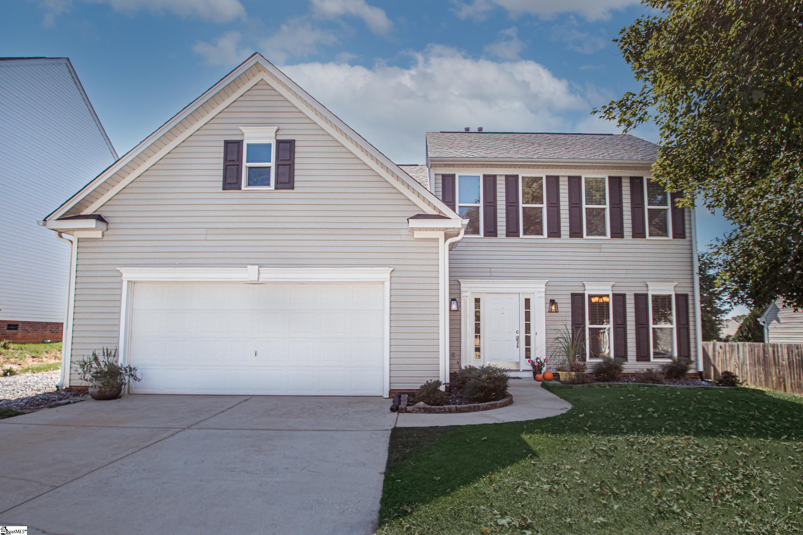 233 Highgate Circle, Greer, SC 29650