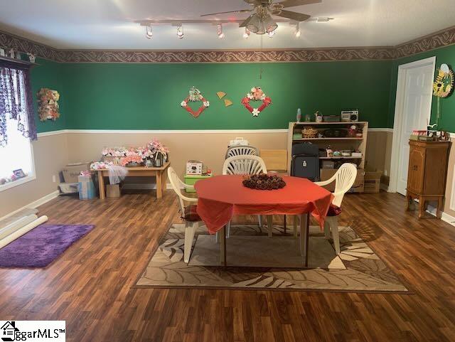 1205 Rosewood