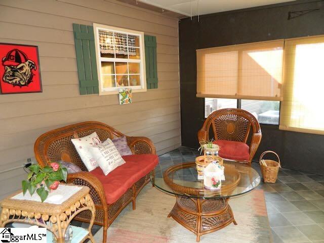 1205 Rosewood