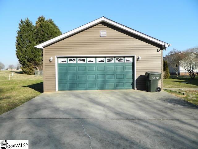 1205 Rosewood