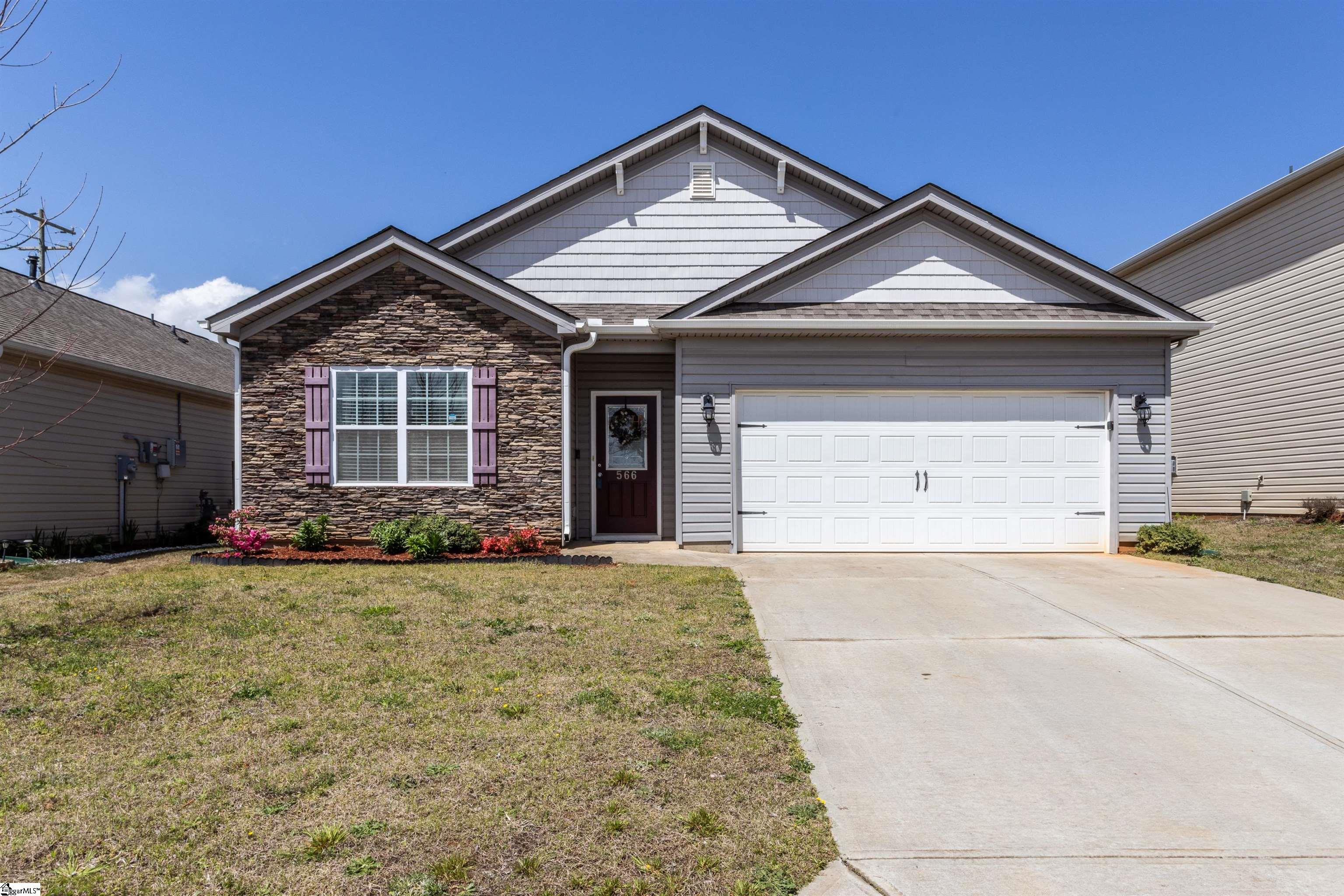 566 Townsend Place, Boiling Springs, SC 29316