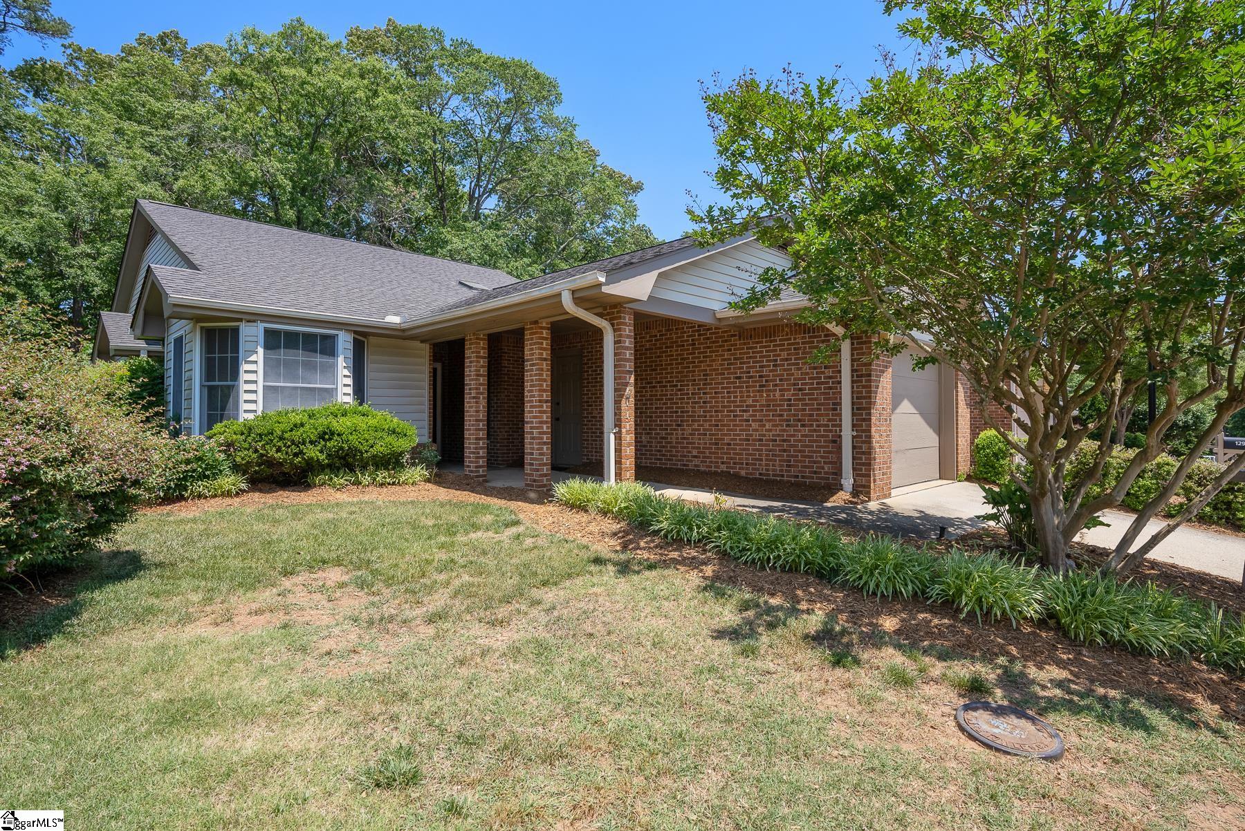 127 Hummingbird, Greenville, SC 29605