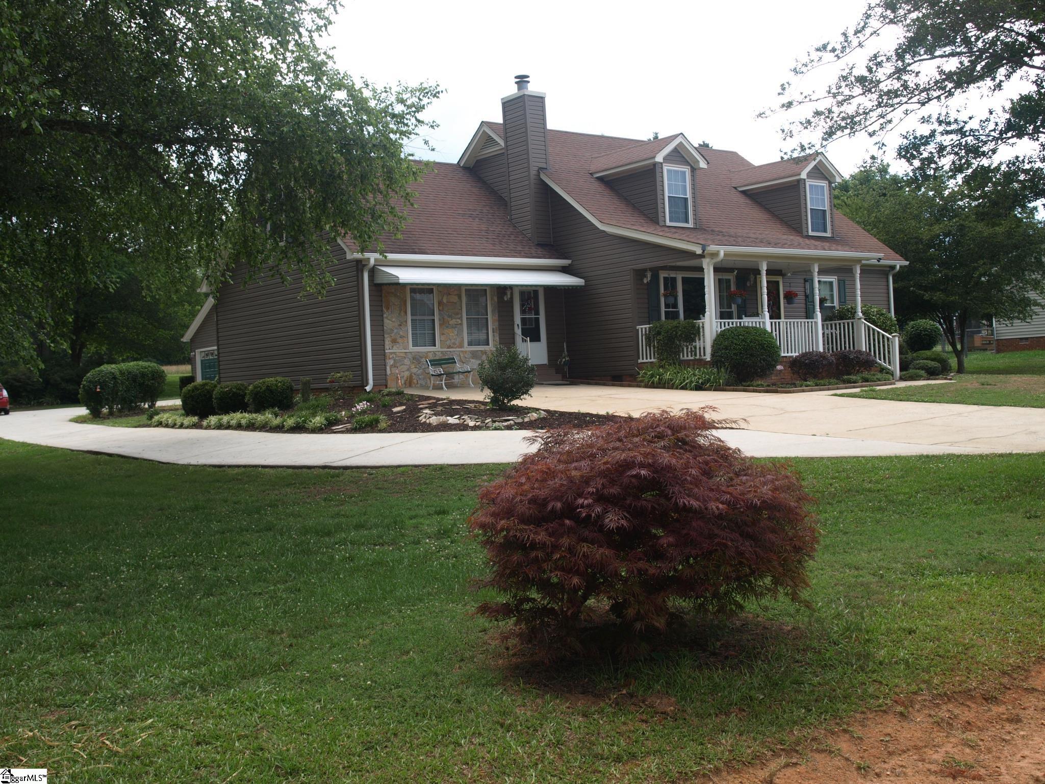 1205 Rosewood