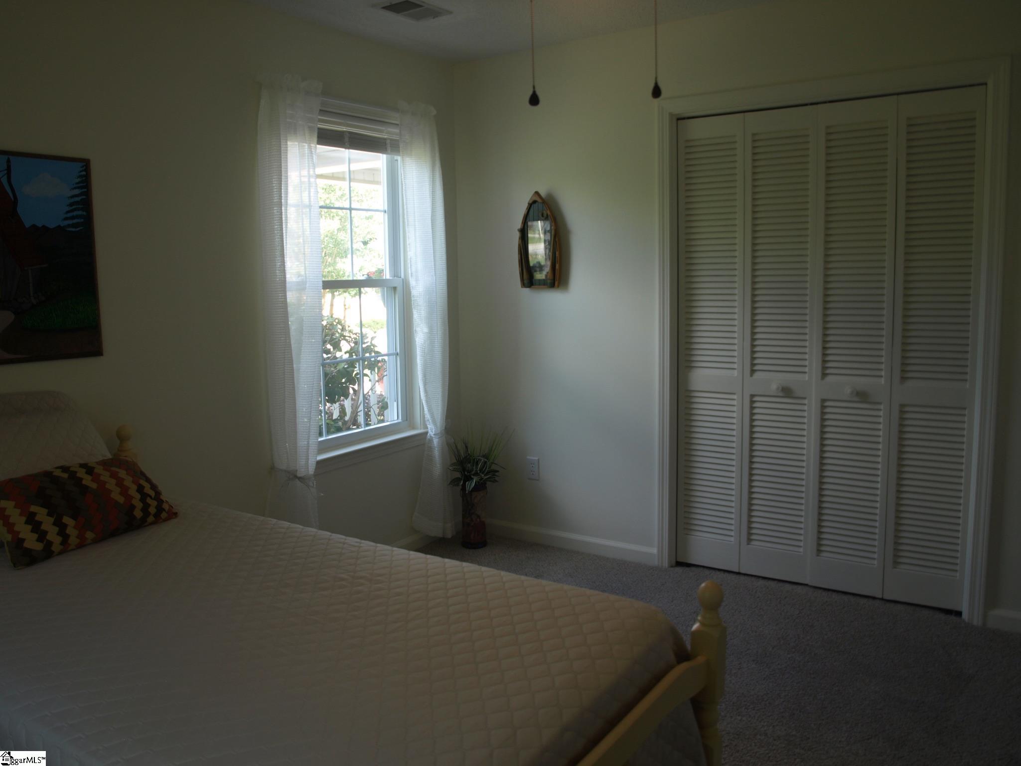1205 Rosewood