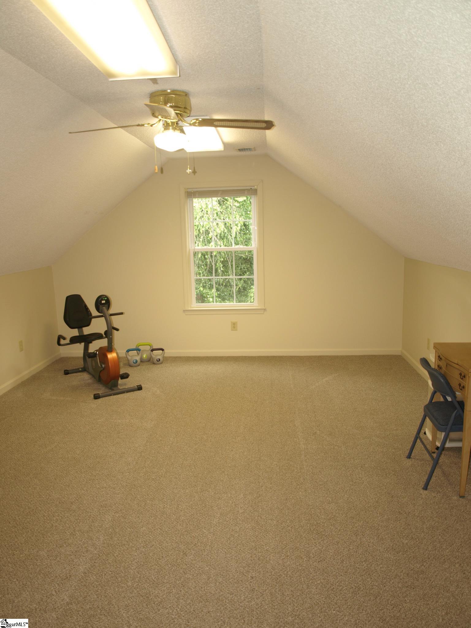 1205 Rosewood