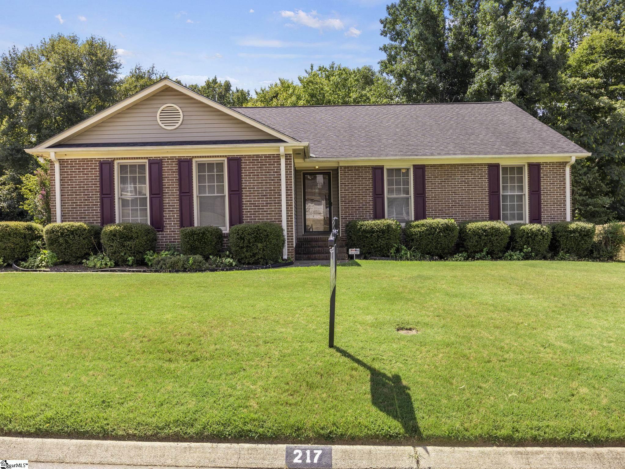 217 Waterbury Court Simpsonville SC 29680