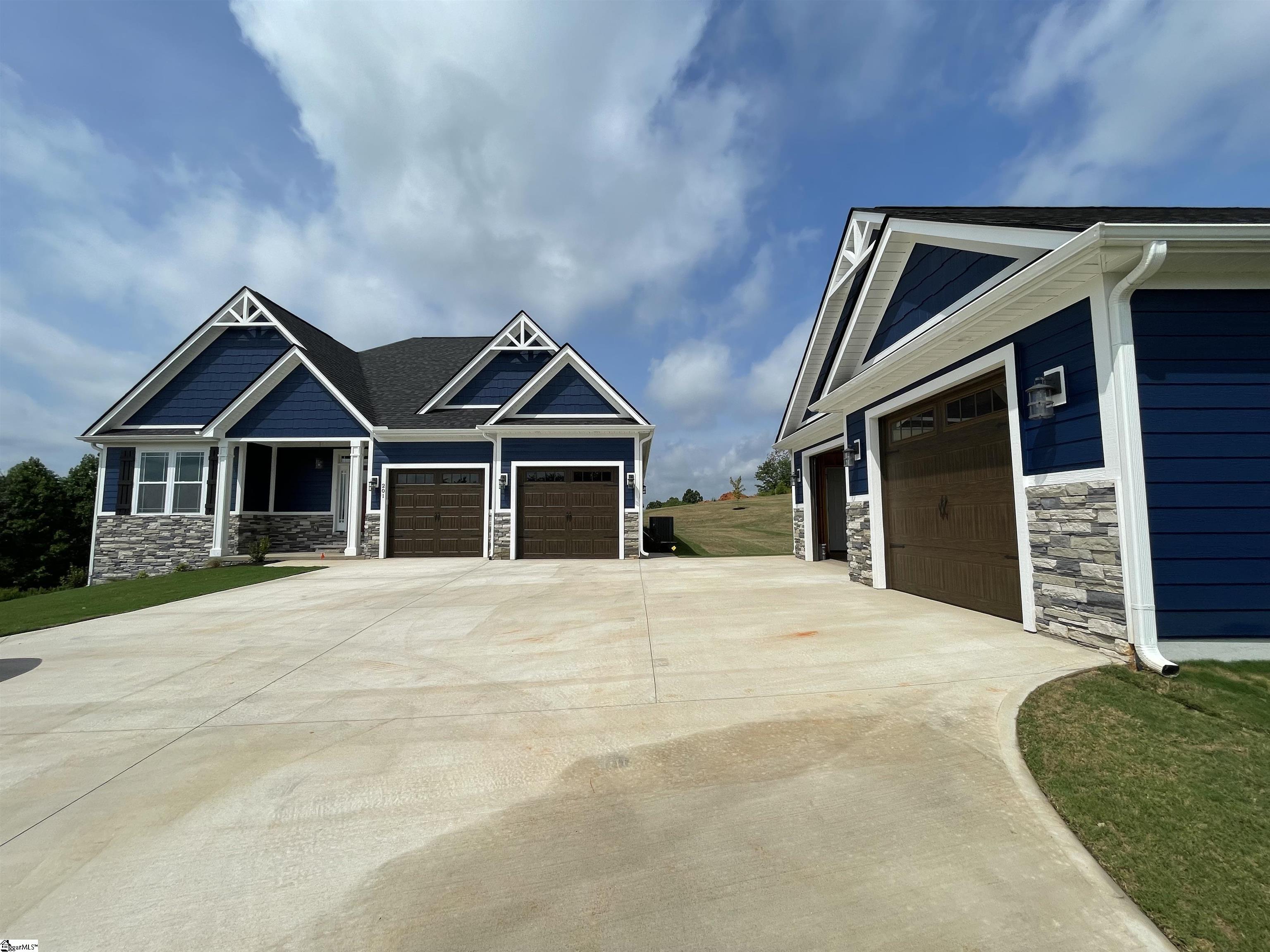 201 Eagles Crest, Marietta, SC 29661
