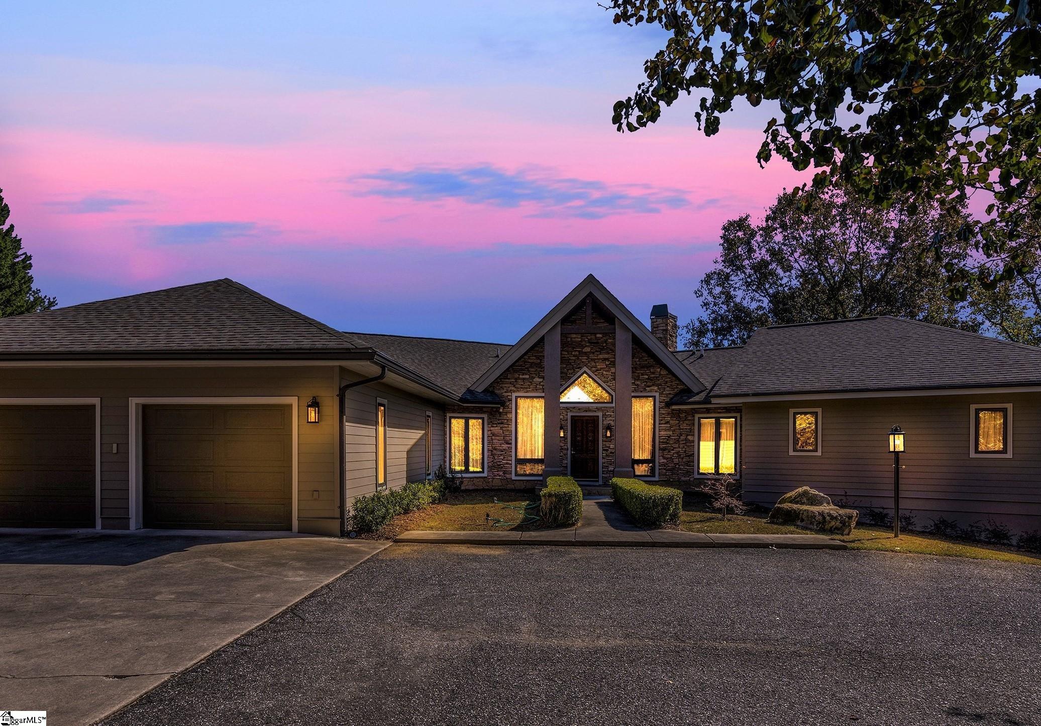 The Cliffs Valley Ben Wright Designed Golf Gourse, Private Luxury