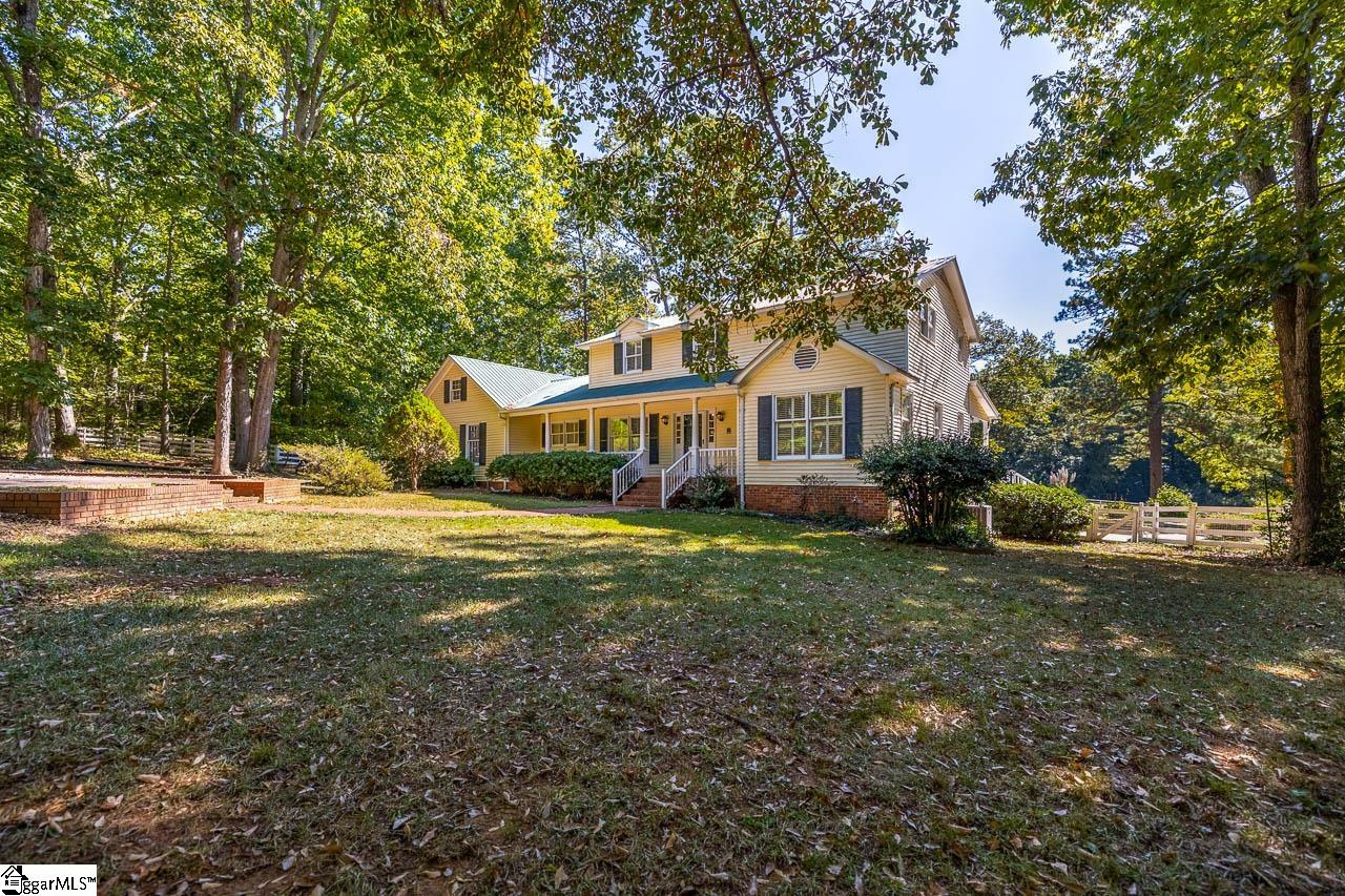 111 N Hills Court Hodges, SC 29653
