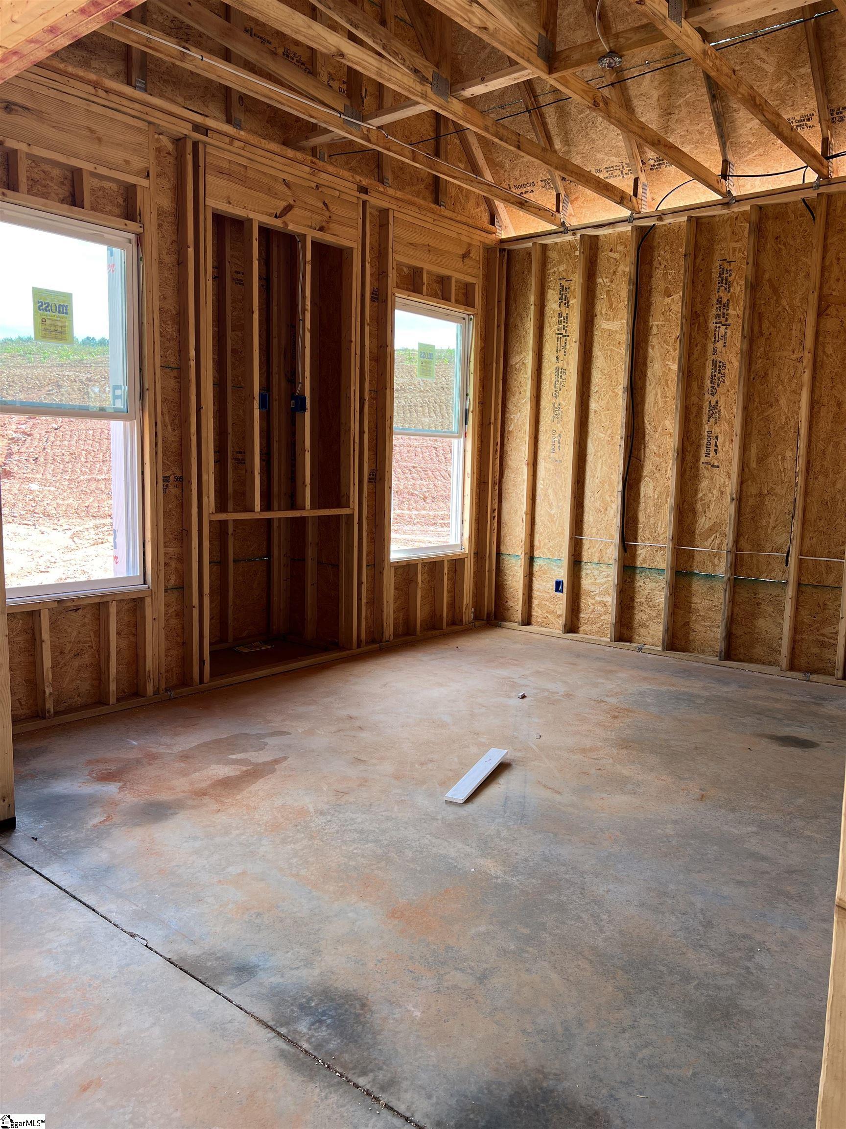 6910 Mountain View Road Taylors, SC 29687