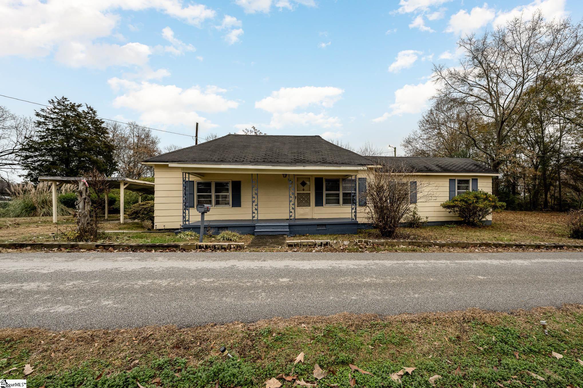 307 Norris Street Jonesville, SC 29353