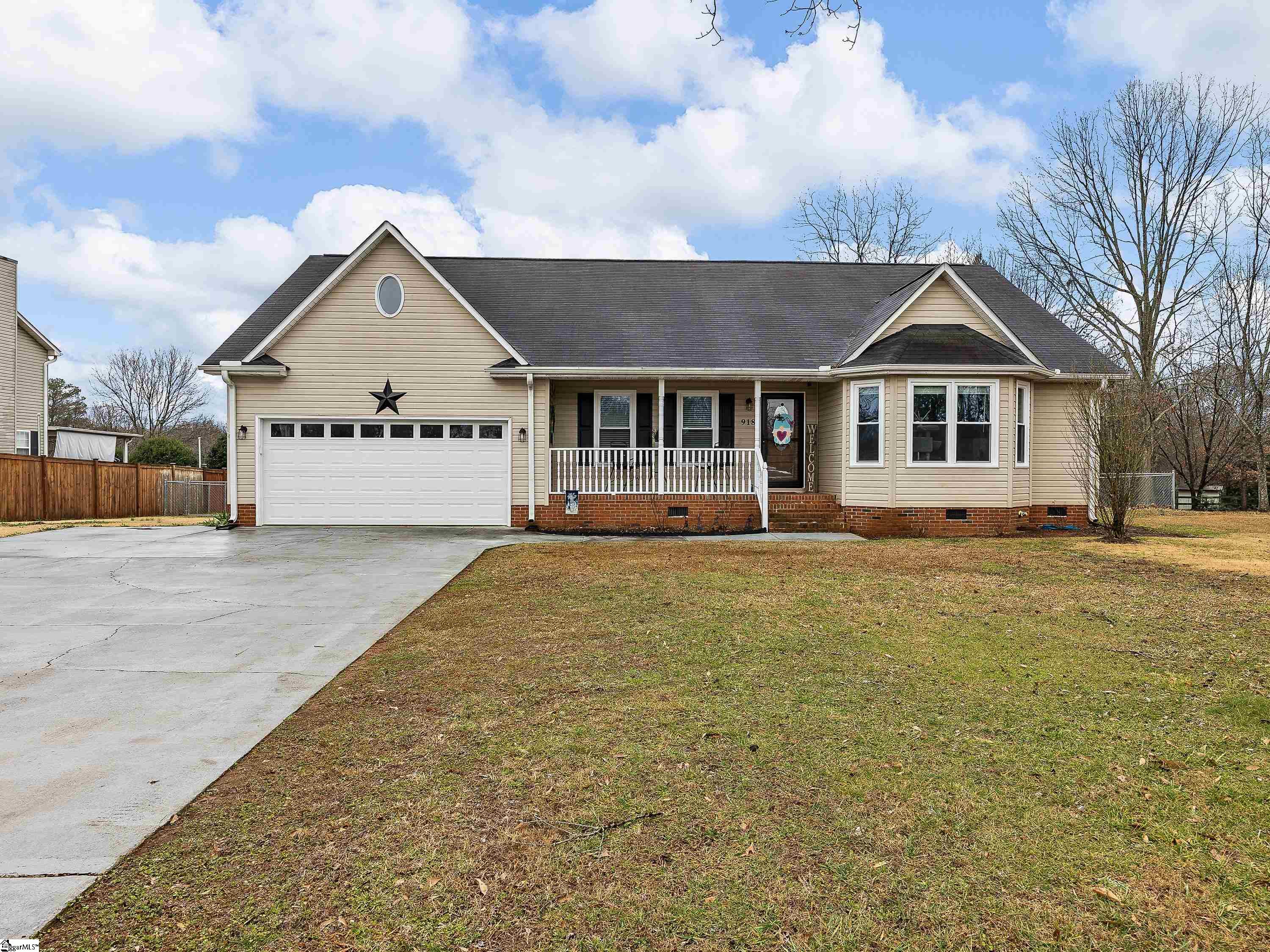 918 Milford Church, Taylors, SC 29687