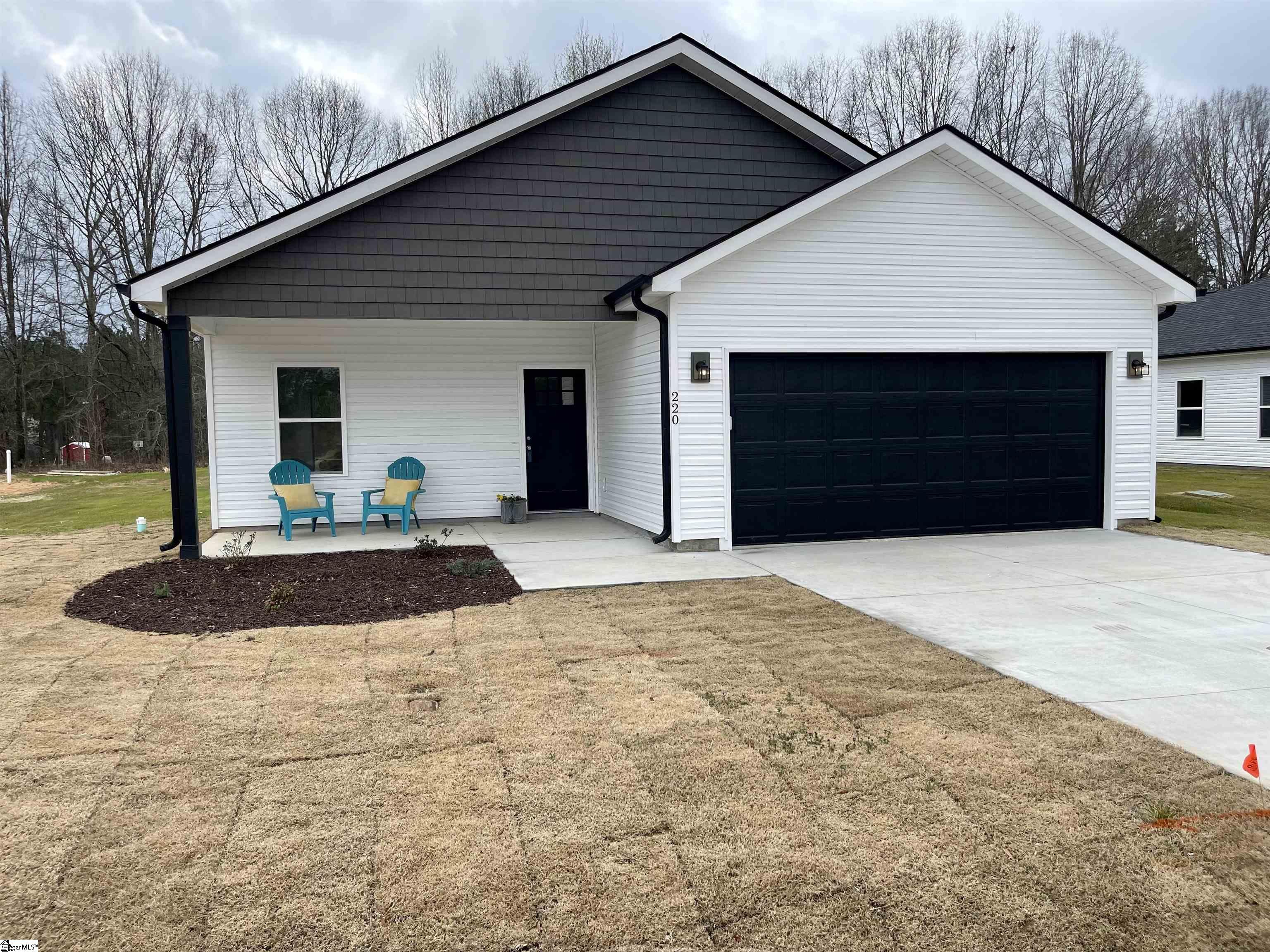 220 Essex Drive, Clinton SC 29325
