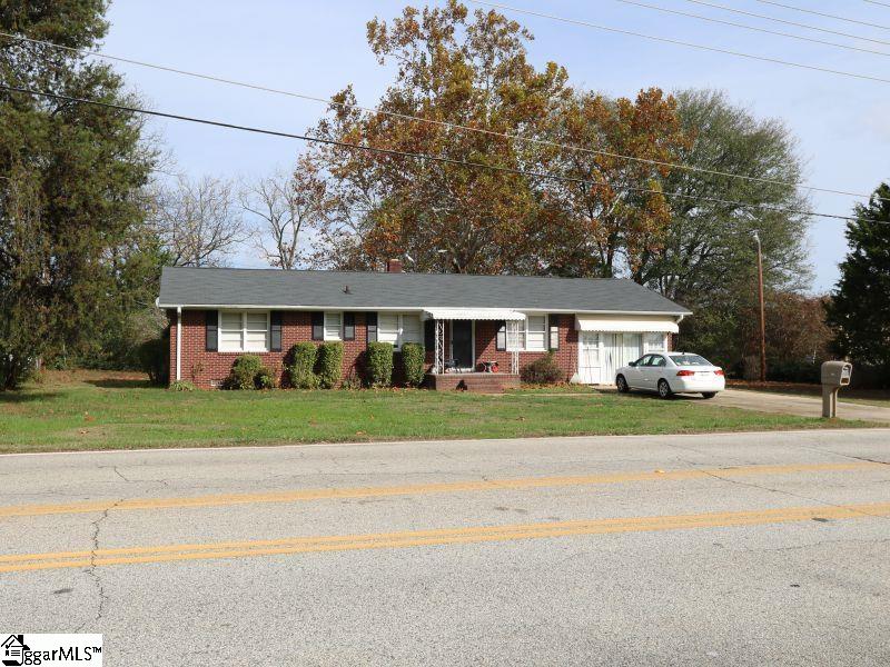 104 West Road, Greer SC 29650