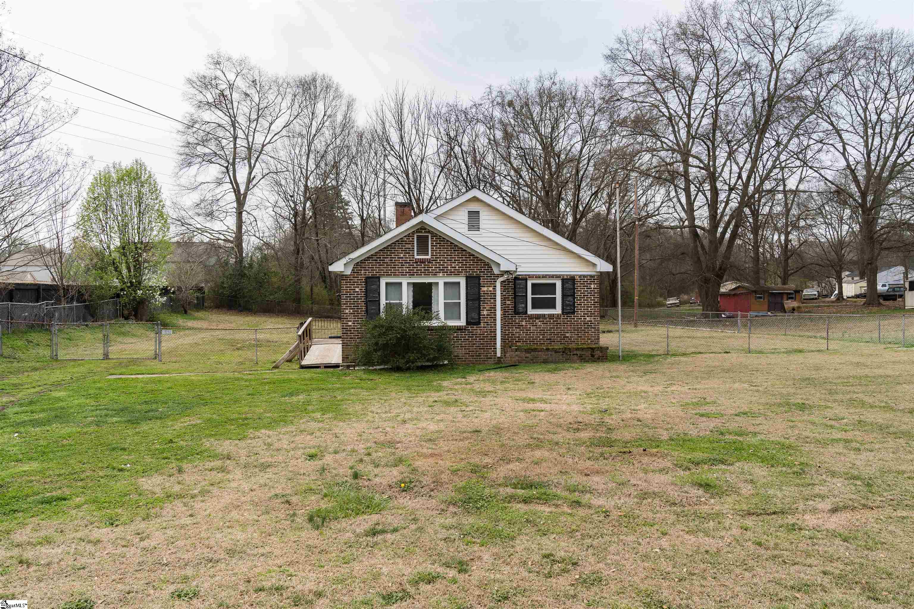 510 Syphrit Road, Wellford SC 29385