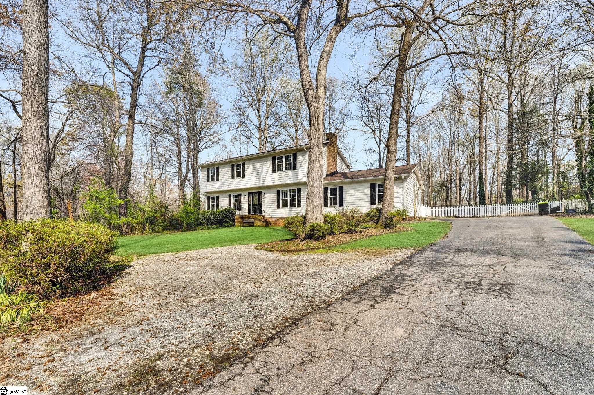 164 Chestnut Lake Drive, Inman SC 29349