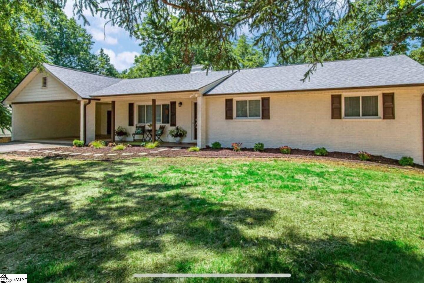 519 N Howard Avenue, Landrum SC 29356