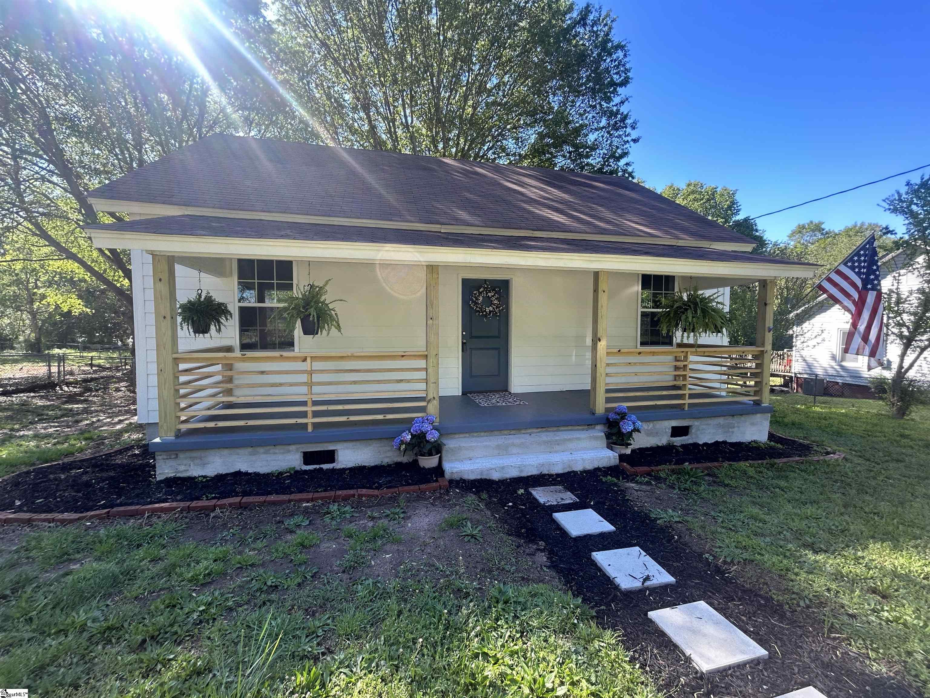 109 Edwards Street, Simpsonville SC 29681