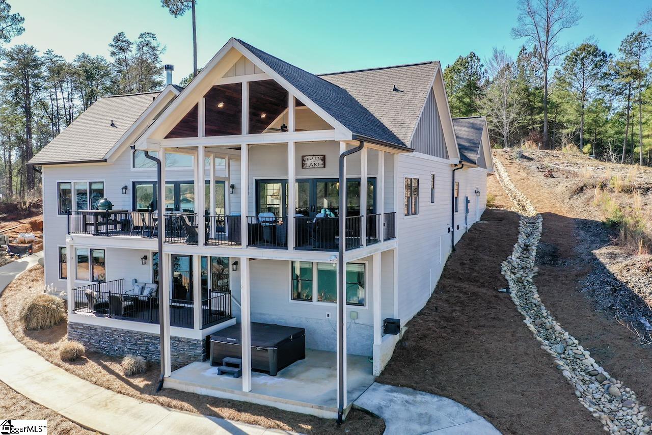 9016 Reservoir Road, West Union SC 29696