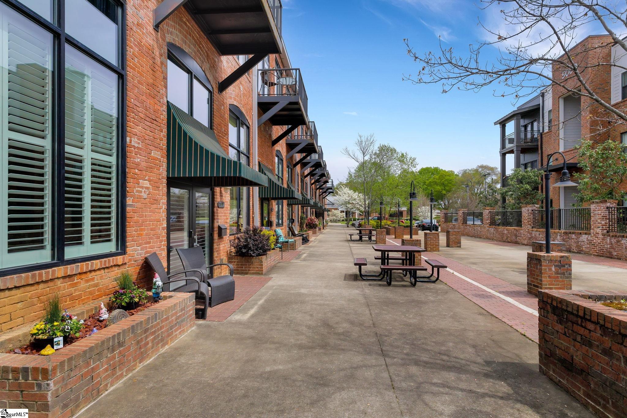 300 South Street, Simpsonville SC 29681-2565