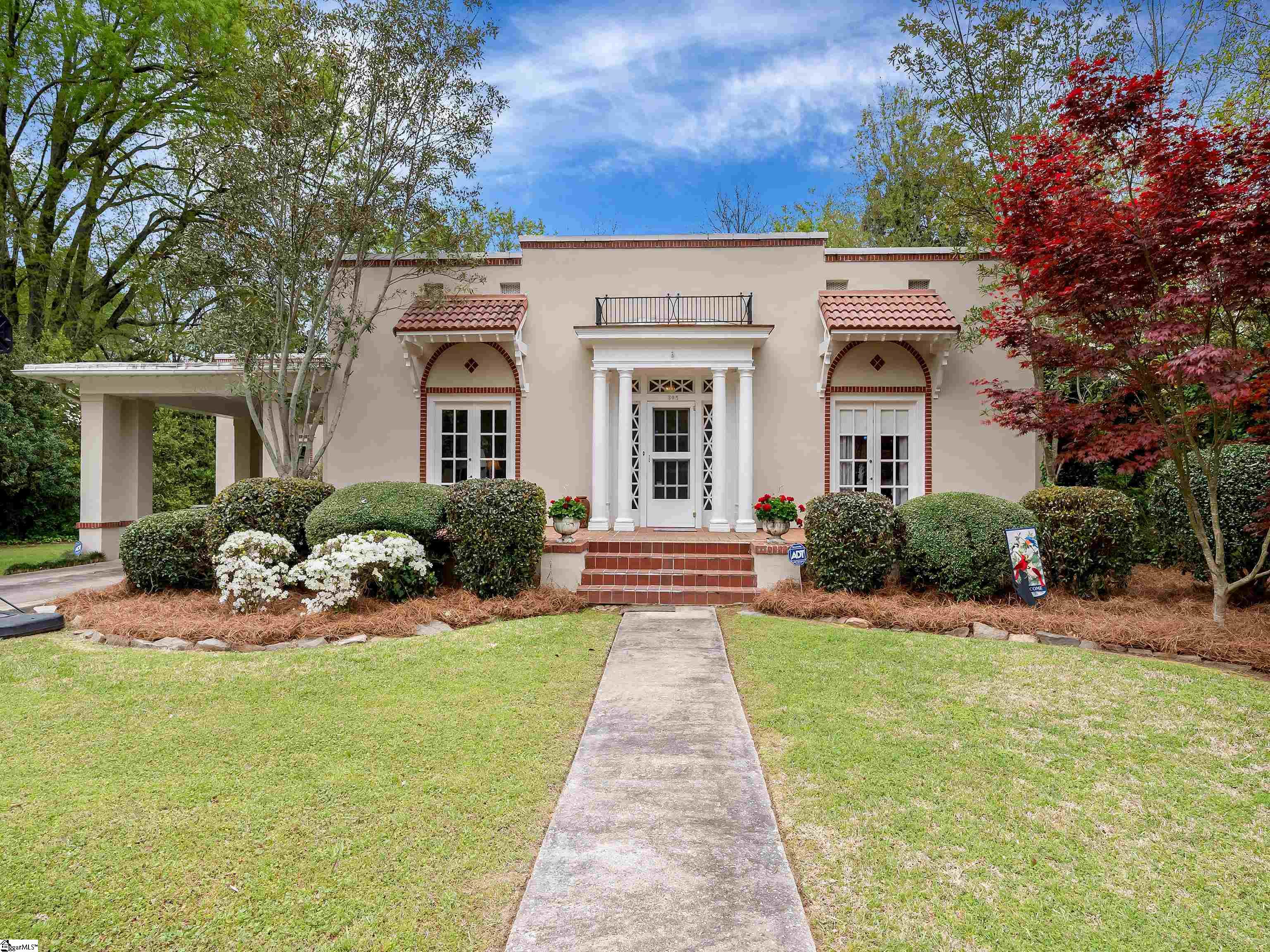 305 W Walnut Street Clinton, SC 29325